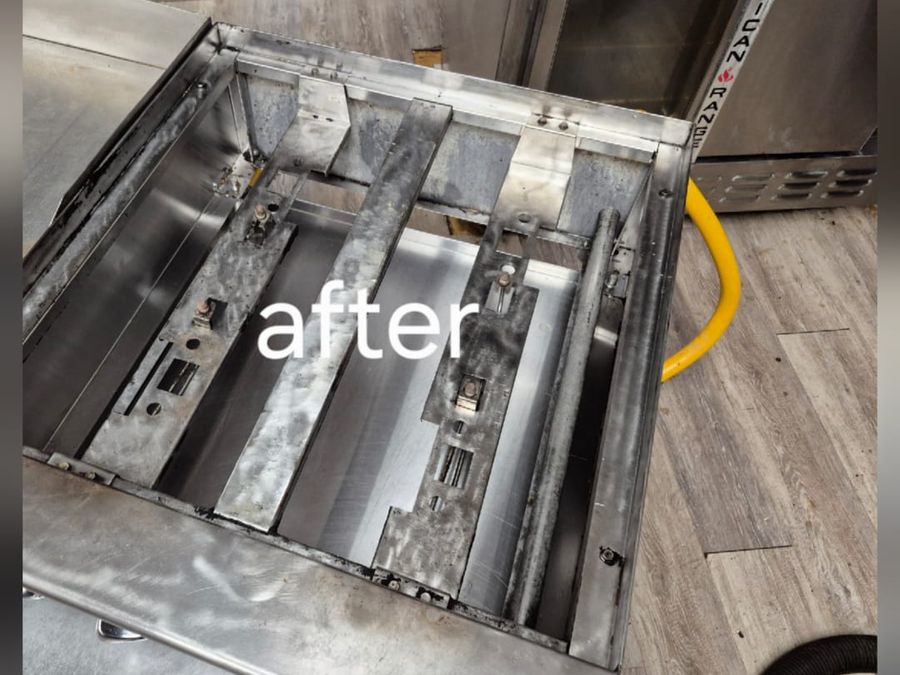 Range burners & cook line — after cleaning